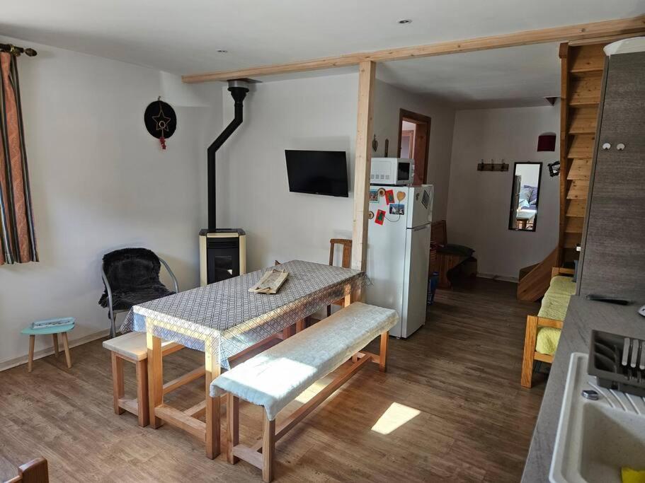 Chalet T3 Duplex Neuf Névache Eksteriør billede