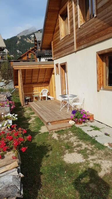 Chalet T3 Duplex Neuf Névache Eksteriør billede